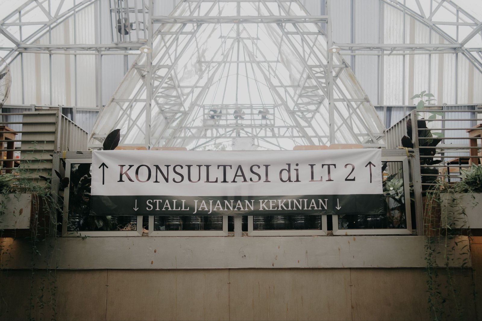 6226520175163412304